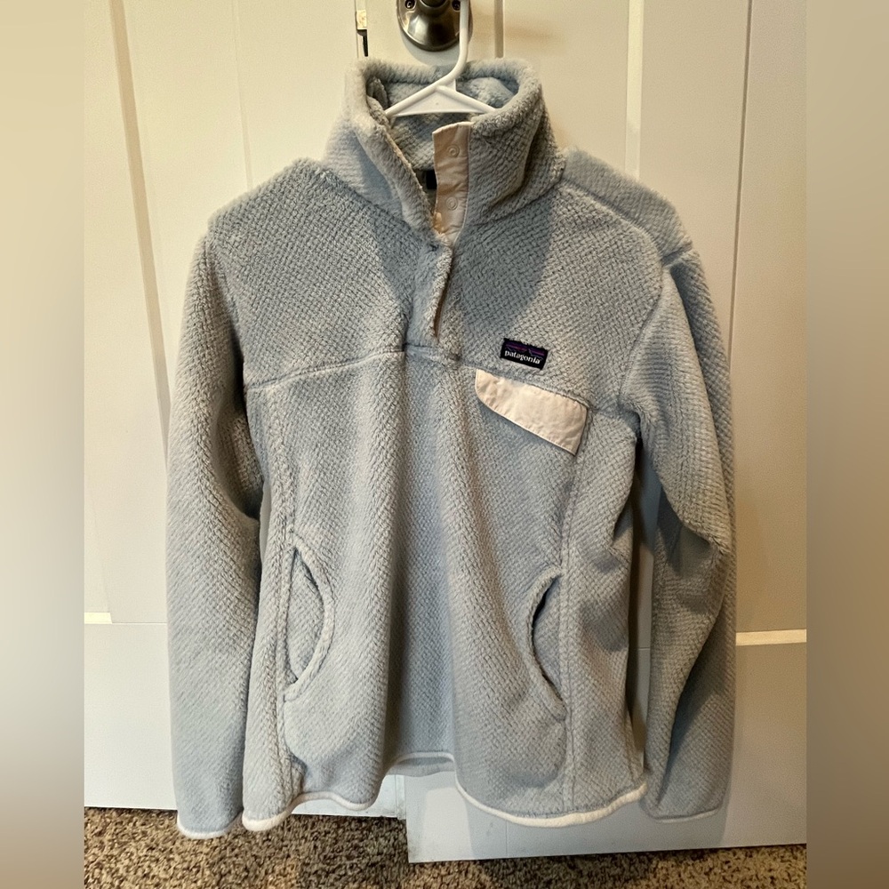 Patagonia Women’s Light Blue Fleece Snap-T Pullover (Size Medium)